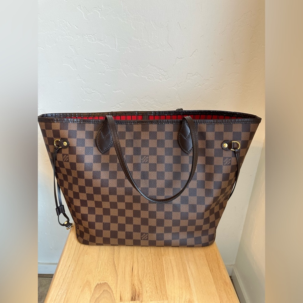 ❌SOLD❌ Louis Vuitton Neverfull MM